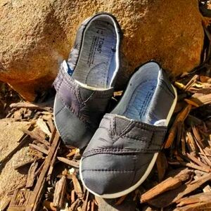 NEW TOMS Toddker  ALPARGATA ESPADRILLE Size 7 Quikted Black